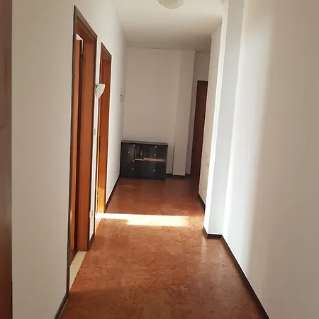 Panzió Lucazione Turistica